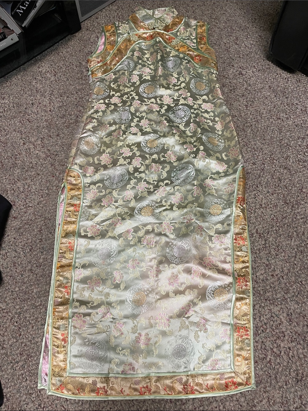 Vintage 100% silk Asian style long high neck side slits gown / gorgeous